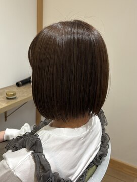 ティピ(tipi) 束感×ツヤ×ぱつっとBOB☆宿里沙也香