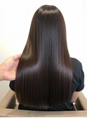 艶めく美髪ストレート