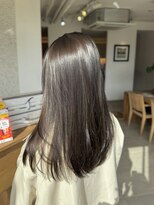 ビーチ(BEACH) くすみブラウンベージュ透明感カラーレイヤーカット