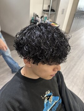 ビカムメンズヘアー 栄店(become men's hair) 振り下ろすだけでキマる波巻きパーマ