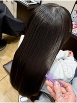 ヘアサロン トラヴィス(hair salon Travis) 艶重視!ナチュラルロングストレート