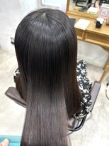 ジュノ(Jeuno)&nbsp;自然なツヤ感の縮毛矯正