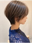 大人可愛いナチュラルショート×アッシュブラウン【佐藤和弥】