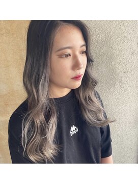 フロップニク(FLOPNIK) 上品シルバーバレイヤージュ