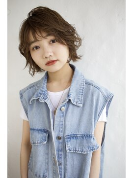 ロッソ(ROSSO) 骨格補正◎ベージュブラウン ショートボブ【大和】