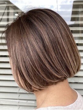 ジラフ(GIRAFFE) 簡単スタイリング大人ボブ