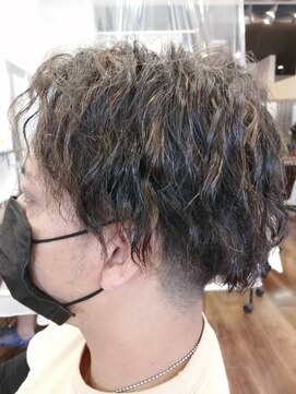ヘアアンドスパ アイリス hair&spa Iris ツイストパーマ＆ハイライト