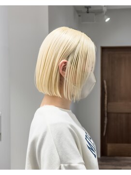 ゴウトゥデイ 横須賀店(GO TODAY) 抜きっぱなしブリーチ / 切りっぱなしボブ