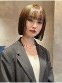 切りっぱなしボブ/ぱっつん前髪/オリーブベージュ