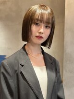 レジーロ (Regilo) 切りっぱなしボブ/ぱっつん前髪/オリーブベージュ