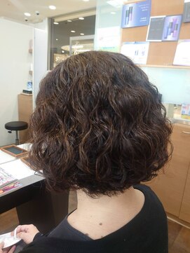 プラザサロン 辰巳台店 ミディアムパーマ