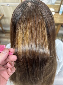 ラヴィエール(LAVIERE by R-EVOLUT) 髪質改善　縮毛矯正　柏駅