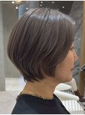 表参道白髪ぼかしウルフショートボブアッシュベージュ30代40代