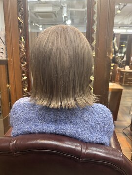 遊人 レン(REN) ミルクティーベージュ×外ハネボブ