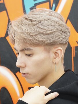 ビカム 名駅(become) ハイトーンフェザーショート