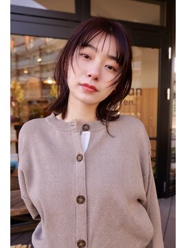 エン クラン バイ ヘッドライト たまプラーザ南口店(en. clan by HEADLIGHT) たまプラーザ/外はねくびれヘア/顔まわりレイヤー/ミディアム