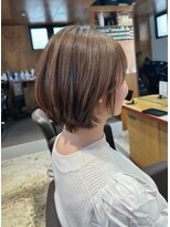 イロ ジェイアール JR奈良店(IRO) 大人可愛いくびれショート/長めレイヤー/オリーブベージュ