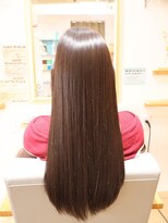 ワンアンドオンリー(One And Only) ストレートロングヘア髪質改善トリートメント顔周りカット