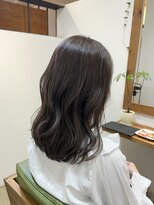 ミオ(mio)&nbsp;ワンカラーでできるグレージュ