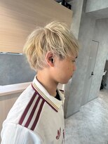 クス(KUsU)&nbsp;ツーブロック/シースルーマッシュ/ホワイトベージュ