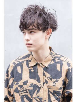 ケアリー 武蔵小杉(Carelly) AUSTIN メンズアップバング×束感マッシュ