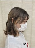 グレージュ/イヤリングカラー/グラデーション/ミディアム/外ハネ