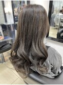 白髪を生かしてバイヤレージュ