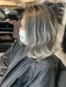 リファイン バイ アフィナー 本厚木店(Refine by Afinar) 【本厚木/本厚木駅】グレージュ×バレイヤージュ