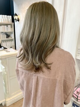 キャアリー(Caary) 福山市caary人気ブリーチオンカラー/オリーブベージュ/愛され