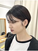 【タイトなショートヘア】