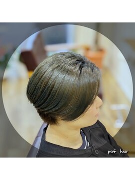 ピヴォヘアー(pivo hair) ブルーアッシュ　ショートボブ