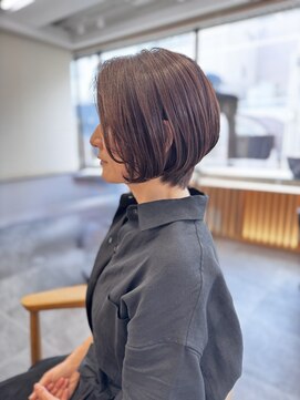 リファインド(REFINED) 大人前下がりショートボブ　五十嵐