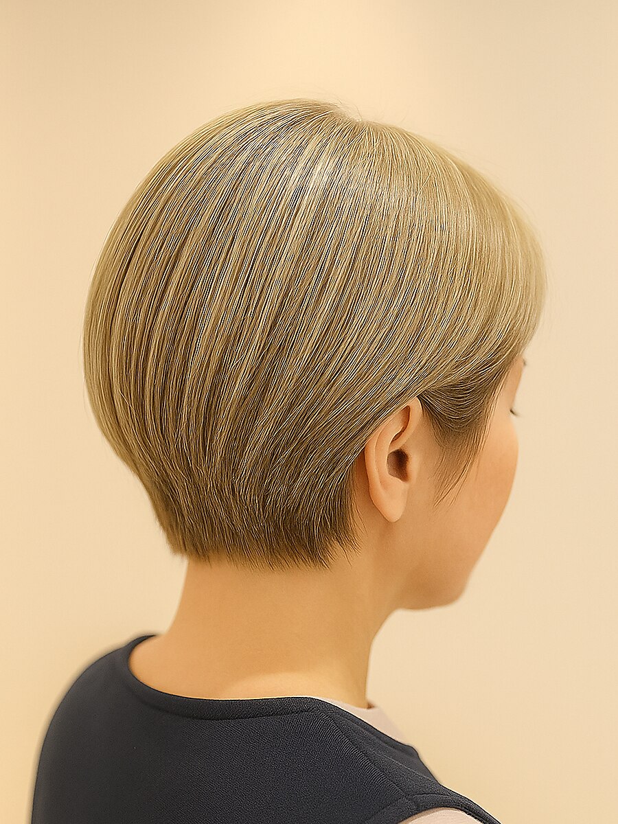 80代×白髪ぼかし×2ブロックショートボブ：L215263413｜ロンロンシャ
