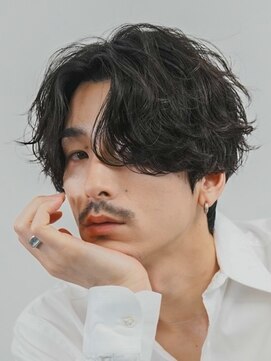 フィフス(fifth) 表参道ツイストスパイラルパーマメンズカットセンターパート30代