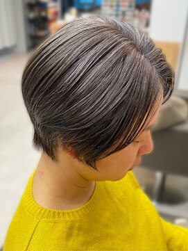 シャルムバイケンジ(Charm.by KENJE) デザインカラーバレイヤージュ細めハイライト白髪ぼかし東京銀座