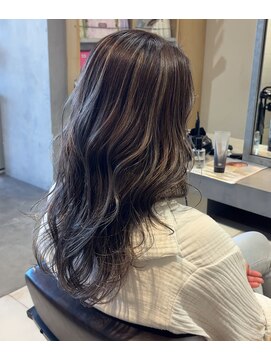 ヘアアンドメイク アース 入間店(HAIR&MAKE EARTH) 透明感グレージュ×ゆるウェーブ