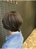 大人ショート×グレージュカラー