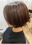 束感ショートボブ