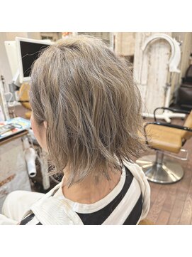 ニコ 熊取 (nico) くすませベージュハイトーンカラー