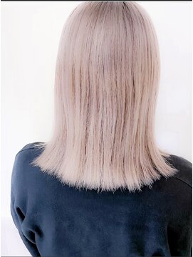 ネオリーブ クタ 町田店(Neolive kuta) ホワイトベージュ【町田】　ホワイトグレージュ