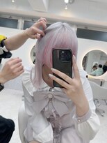 イェッカ パビル(YECCA pabil)&nbsp;ホワイト×ピンクデザイン♪（ブリーチ2回以上）