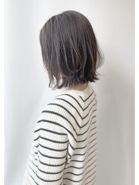 クイントネオリーブ 自由が丘正面口店(quint:neolive) 外ハネレイヤーボブ グレージュ 自由が丘 インナーカラー