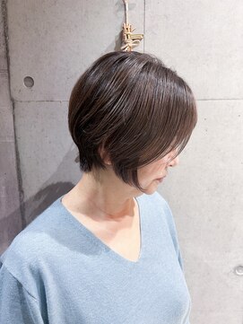 イシューヘア(issue. hair) 大人くびれショート30代40代"ハイライトなしで出来る脱白髪染め"