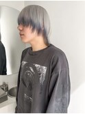 ホワイトカラーにくすみブルーのエンドカラー