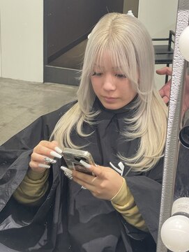 キング 高槻(K!ng) 縮毛矯正髪質改善ハイライトレイヤーカット高槻美容室エクステ