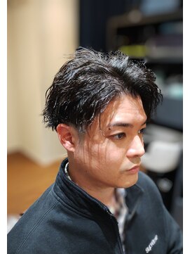 トレバー(Trever) 縦落ちソフトツイスト