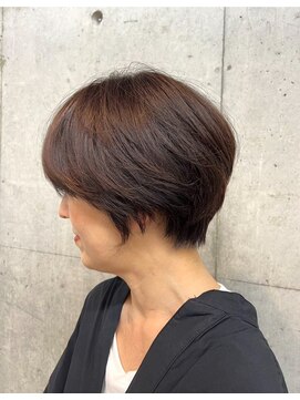 オーサム 下北沢(THE AWESUM) 美しいシルエットと収まりがいい大人くびれショート