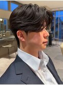 刈り上げなしセンターパートメンズヘア毛流れパーマ