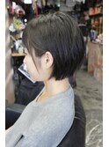 直毛の方でも円く♪骨格補正耳かけラウンドショート