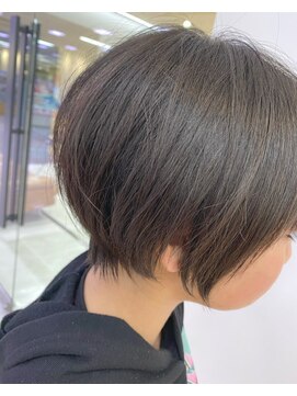 シュールトルワ(SUR TROIS) くびれショート